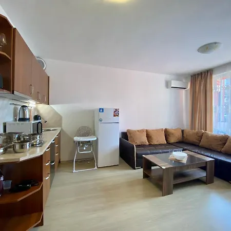 Apartman Bratanov Sunny View Central
