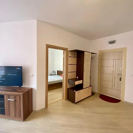 Bratanov Sunny View Central Apartman