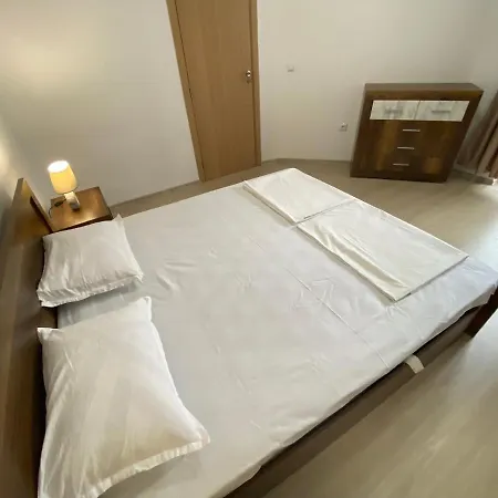 Apartman Bratanov Sunny View Central *