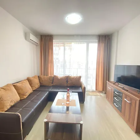 Apartman Bratanov Sunny View Central *