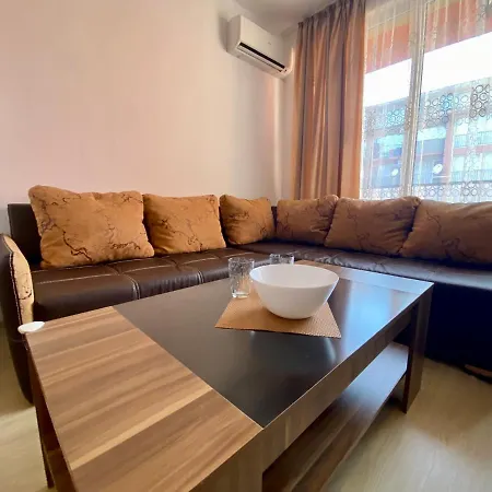 Bratanov Sunny View Central Daire Sunny Beach